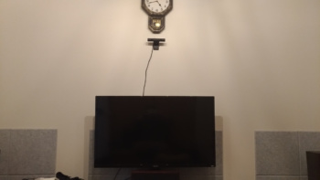 PlayStationカメラを部屋の壁に設置