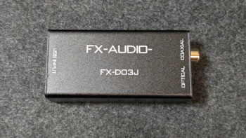 USBから光デジタル・同軸デジタルに変換して出力させる。FX-AUDIO FX-D03Jは一つ持ってると何かと便利。