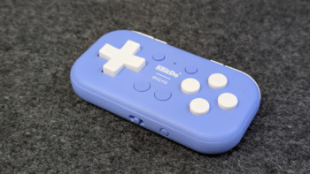 小型コントローラー「8Bitdo Micro」でゲームを片手プレイ！！寝転がって片手でゲームは快適すぎる！