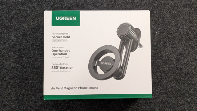 UGREEN MagSafe車載ホルダー