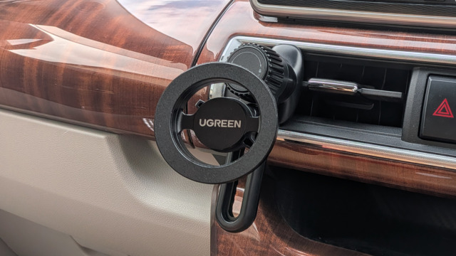 UGREEN MagSafe車載ホルダー