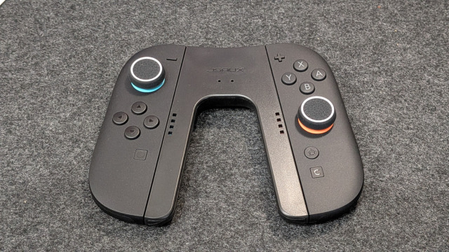 Switch2用V字型JoyCon2充電グリップ+ケースセット