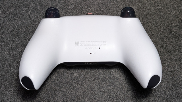 中古のDualSense