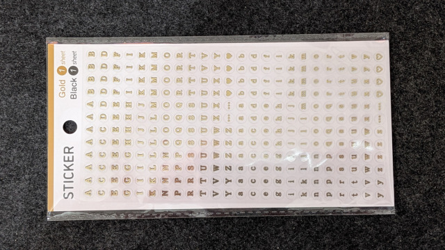 セリアのアルファベットシール