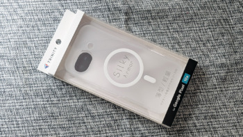 Pixel 10a用ケース「トリニティ Silky Armor」をレビュー！薄型軽量でさらさらの手触りがいい！